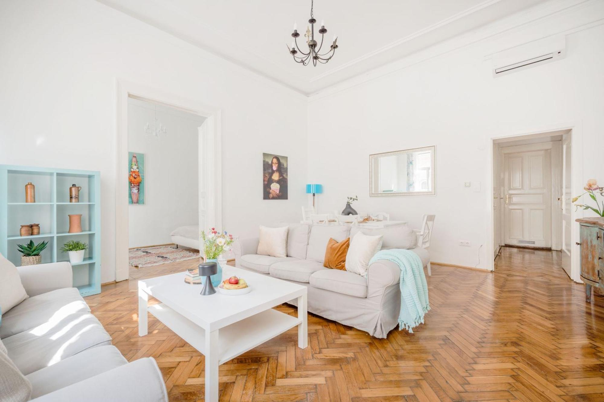 Wellness Retreat With Sauna & Jacuzzi - 1 Min To Opera Budapest Kültér fotó