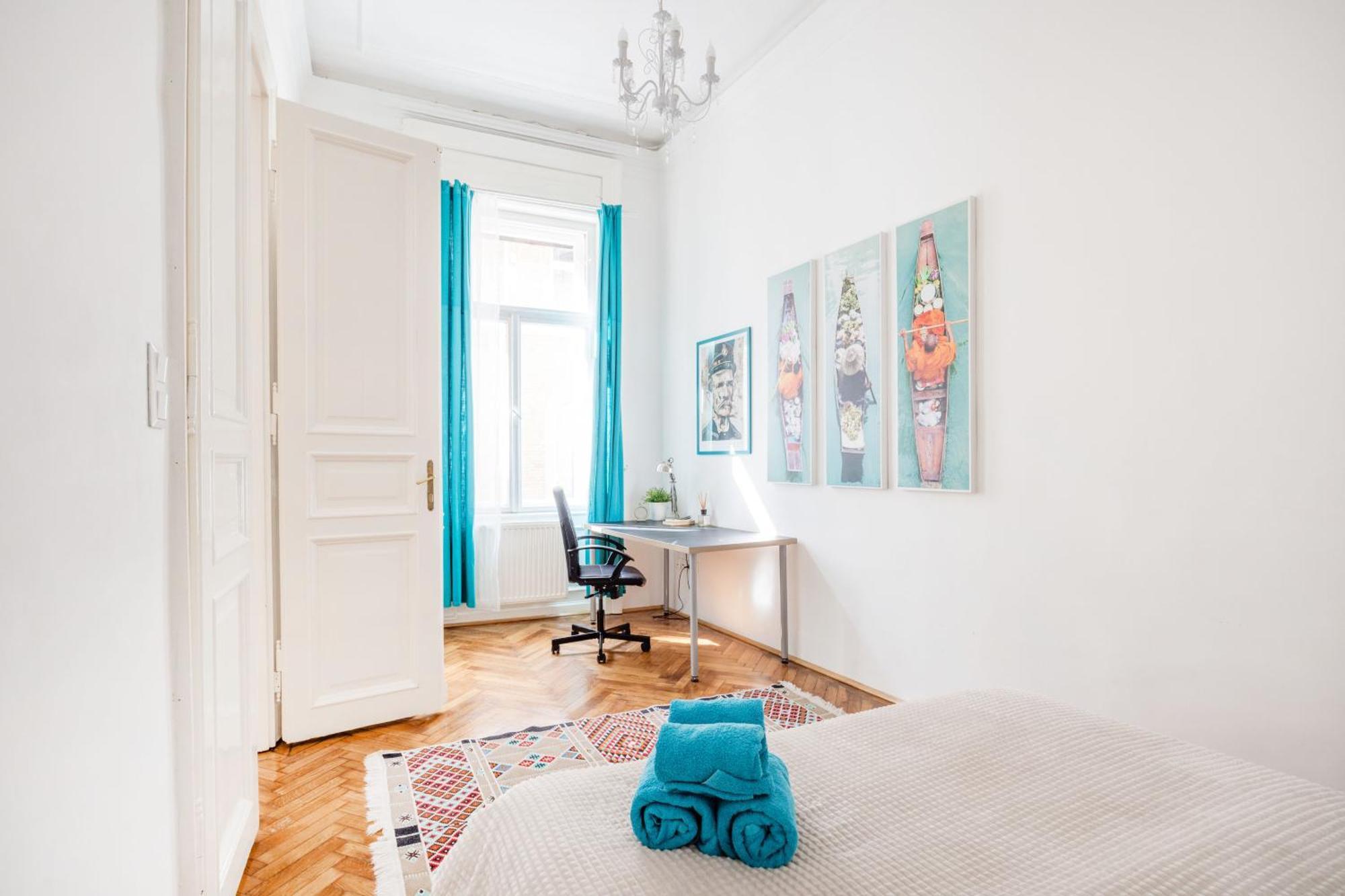Wellness Retreat With Sauna & Jacuzzi - 1 Min To Opera Budapest Kültér fotó