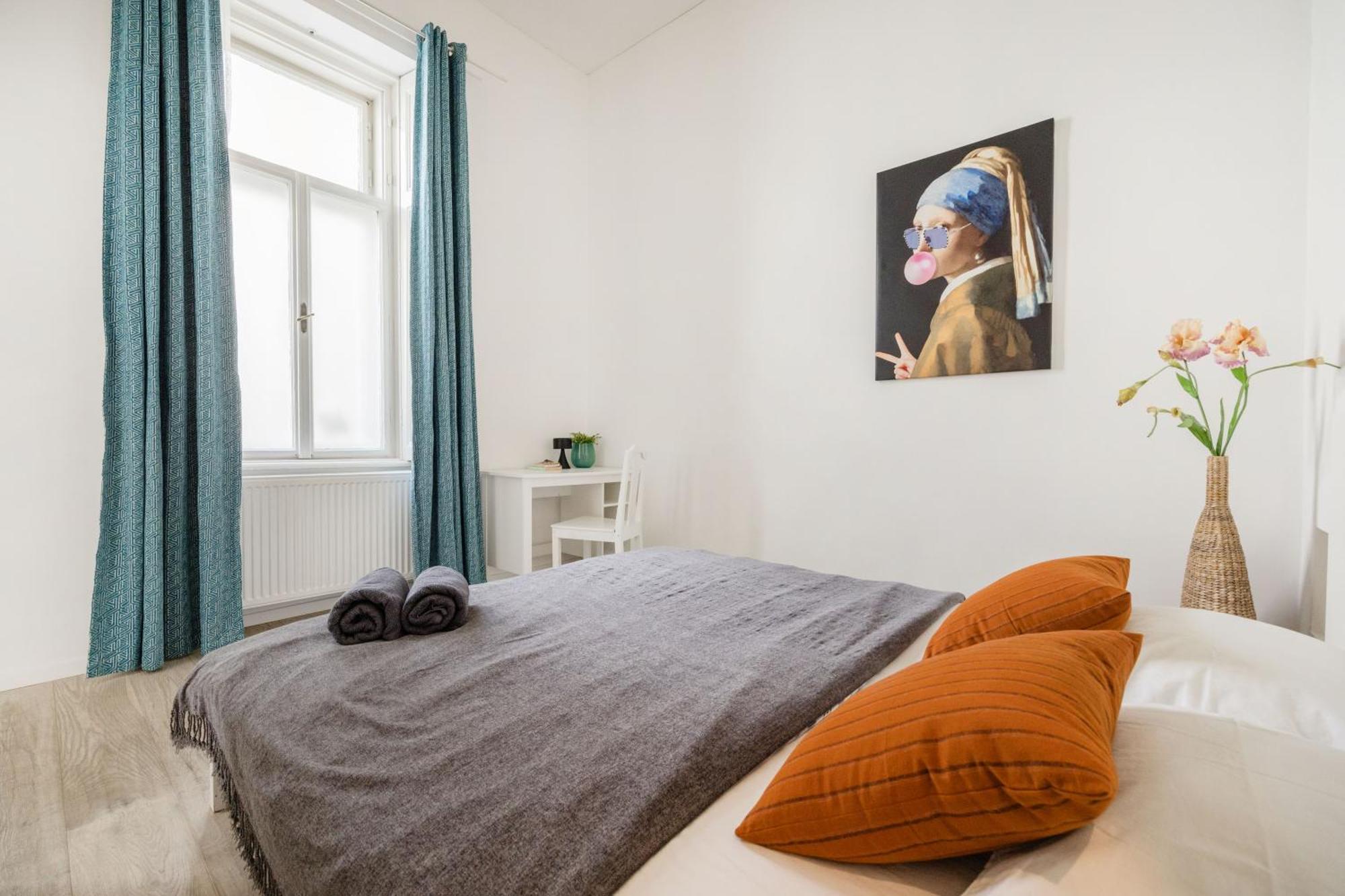 Wellness Retreat With Sauna & Jacuzzi - 1 Min To Opera Budapest Kültér fotó