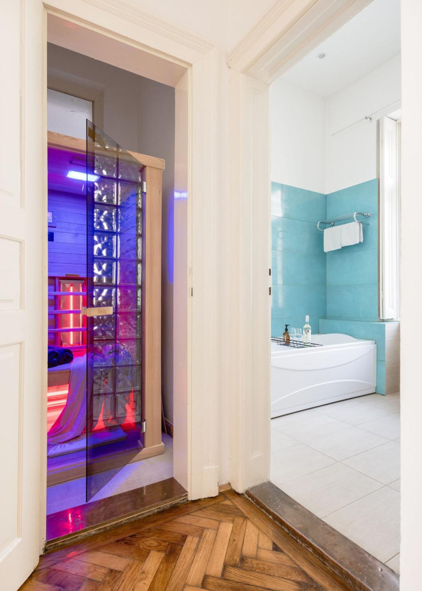 Wellness Retreat With Sauna & Jacuzzi - 1 Min To Opera Budapest Kültér fotó